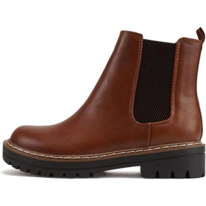 Versatile Lift Design Chelsea Boots