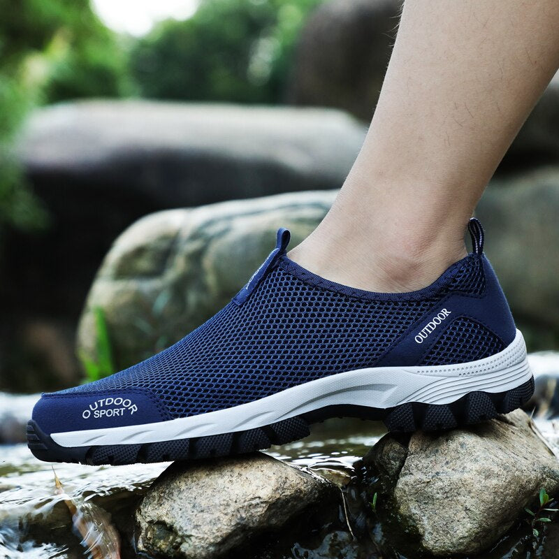 Light Comfortable Soft Outdoor Mesh Shoes